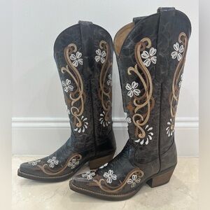 FLOWERY COWBOY BOOTS (Women’s Size 10/ fit more like a 9/9.5)